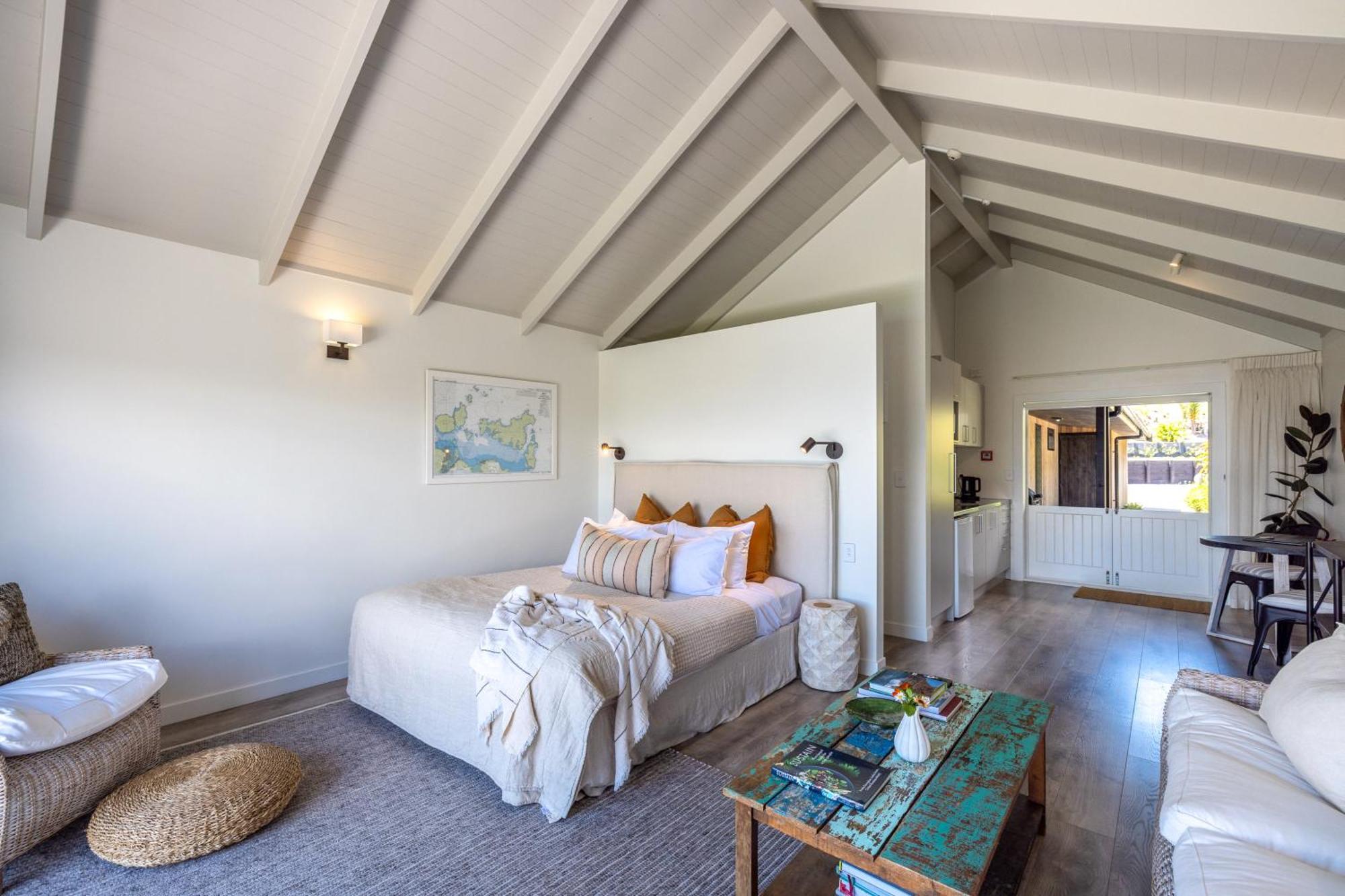 The Moorings Studio Apartments Oneroa Extérieur photo