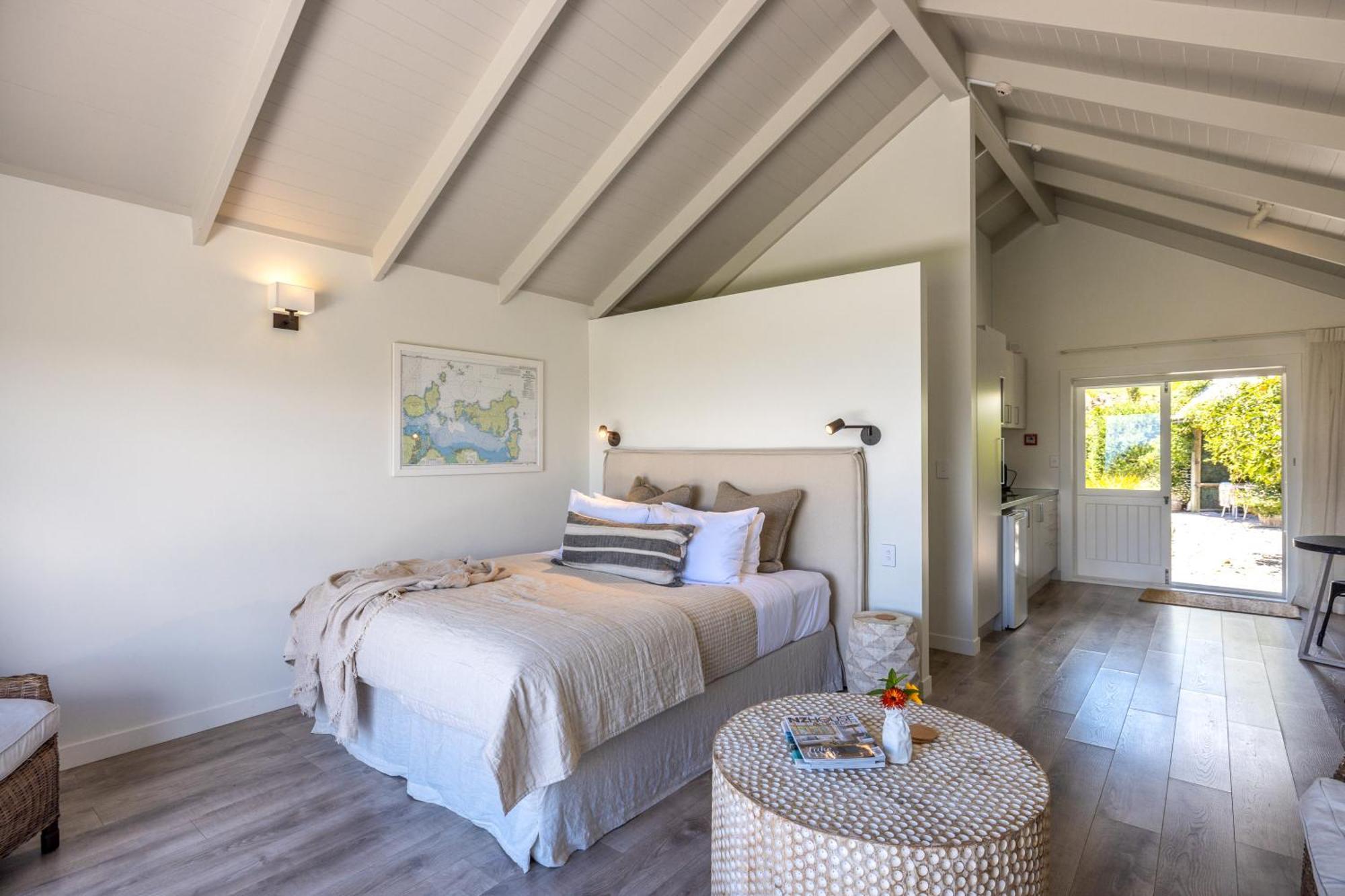 The Moorings Studio Apartments Oneroa Extérieur photo